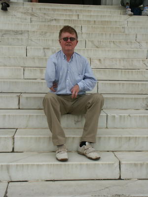 peterlinc.jpg - 35084 Bytes